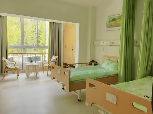 深圳龙岗户口办理_电影《戏台》预测票房超3亿 足各种经老人为满济条件的